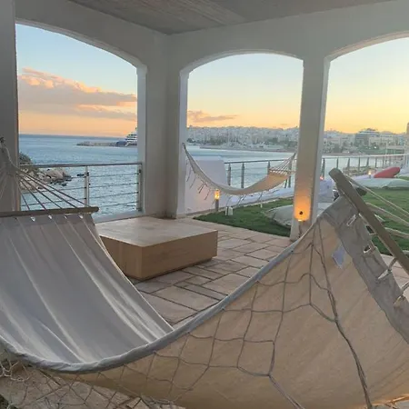 Ostello Bedwave Seaside Mansion Pireo