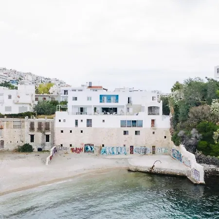 Bedwave Seaside Mansion Ostello Pireo