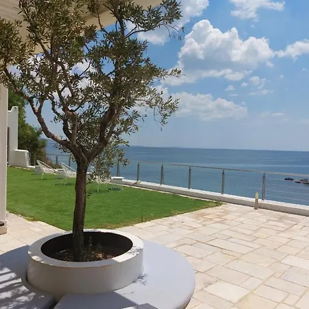 Bedwave Seaside Mansion Ostello *