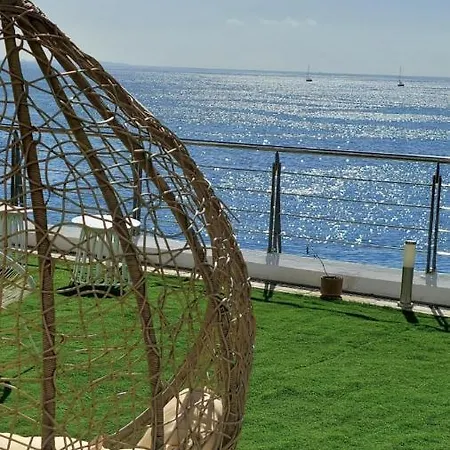 Bedwave Seaside Mansion Ostello Pireo